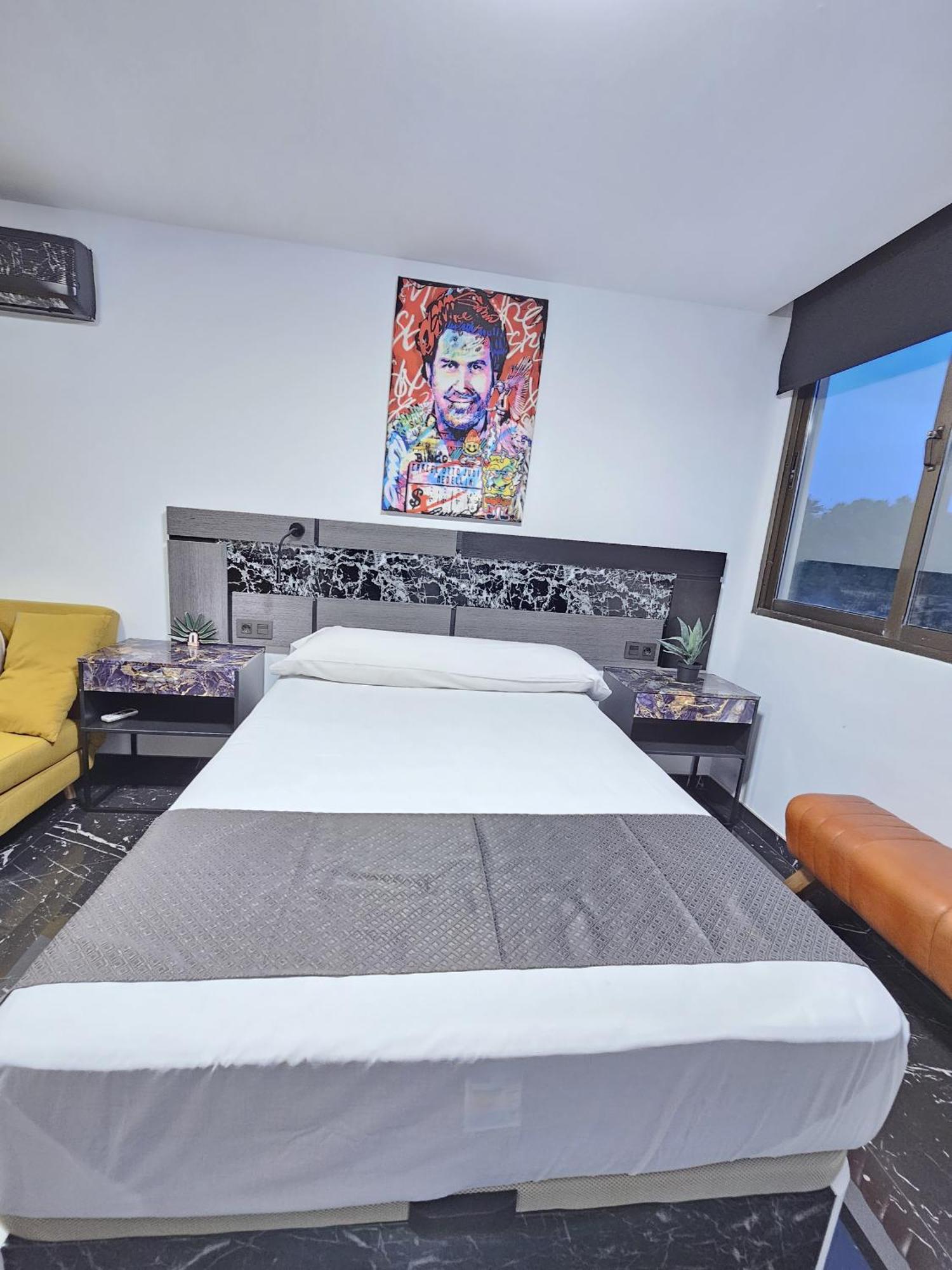 Apartamentos Benidorm Black エクステリア 写真